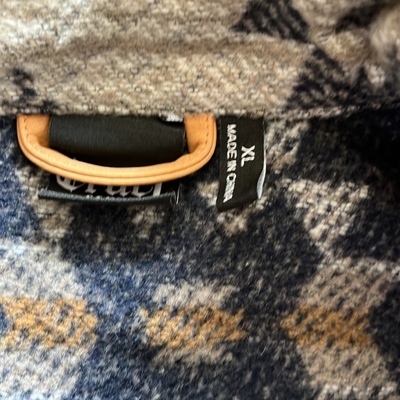 Western style jacket - Picture 2 of 3